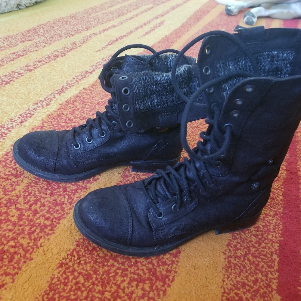 Black boots